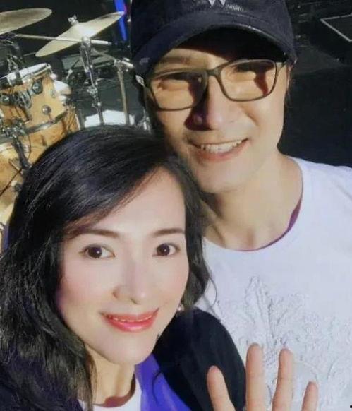 娱乐圈吃瓜爆料录视频,吃瓜爆料录视频大揭秘 第1张 娱乐圈吃瓜爆料录视频,吃瓜爆料录视频大揭秘 第1张